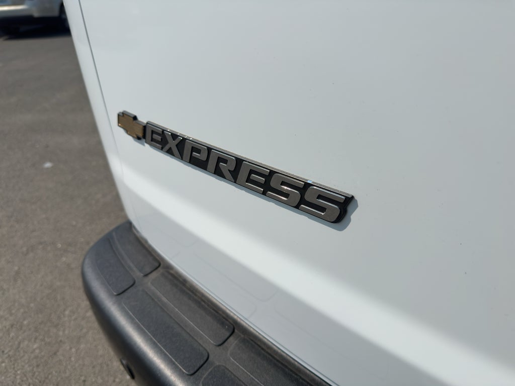 2026 Chevrolet Express Cargo WT