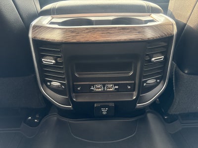 2020 RAM 2500 Laramie Crew Cab 4x4 6'4" Box