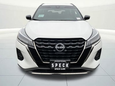 2024 Nissan Kicks SR