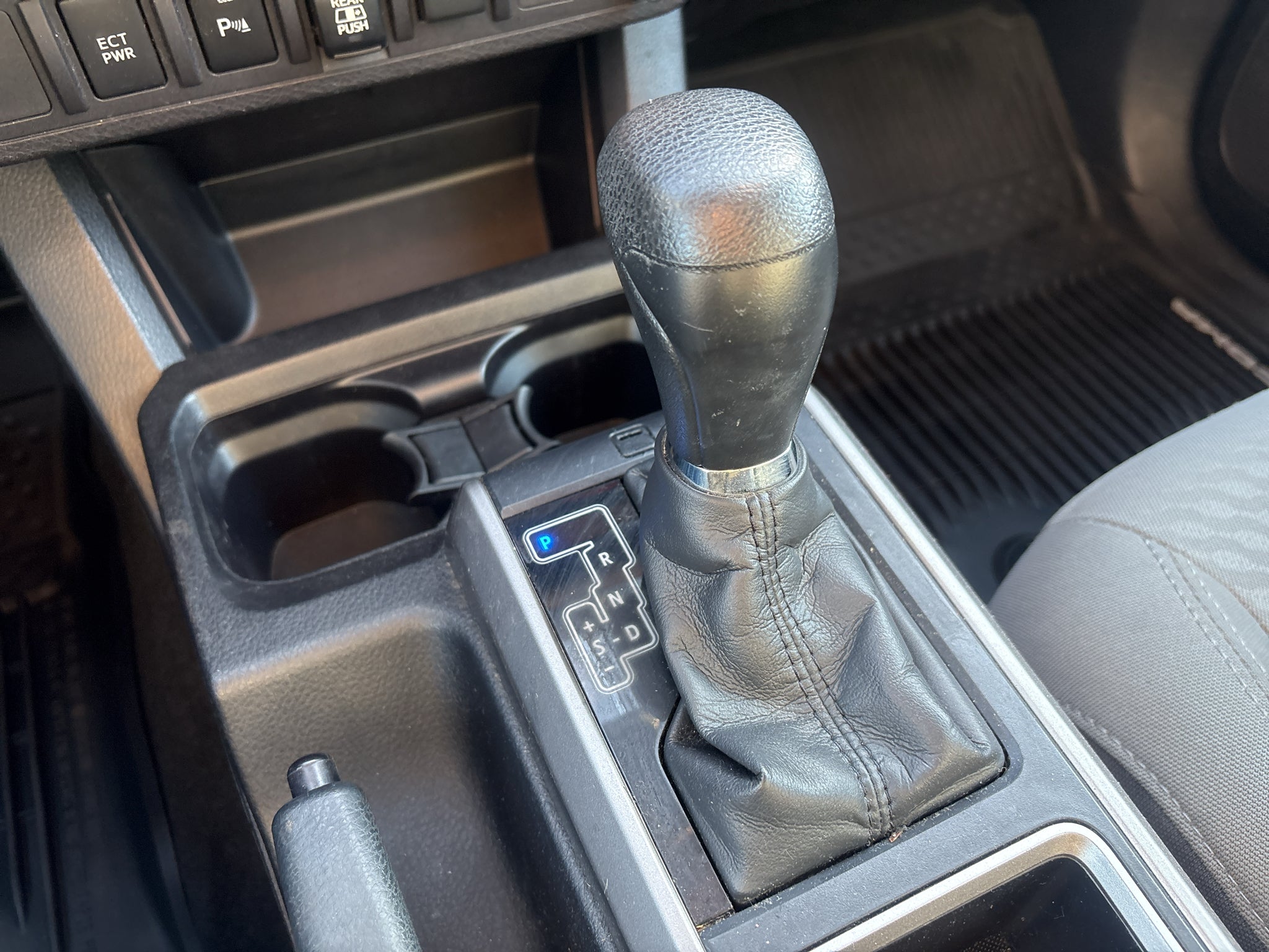 2020 Toyota Tacoma SR5 V6