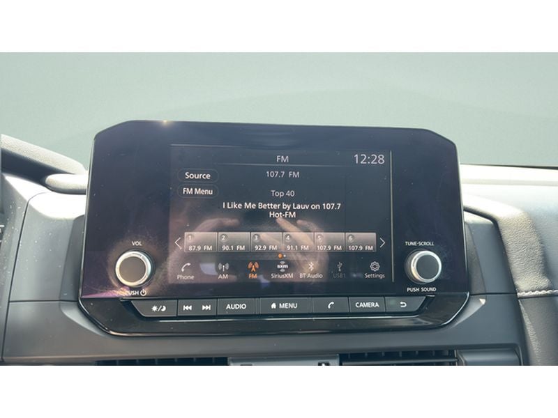 2024 Nissan Pathfinder S