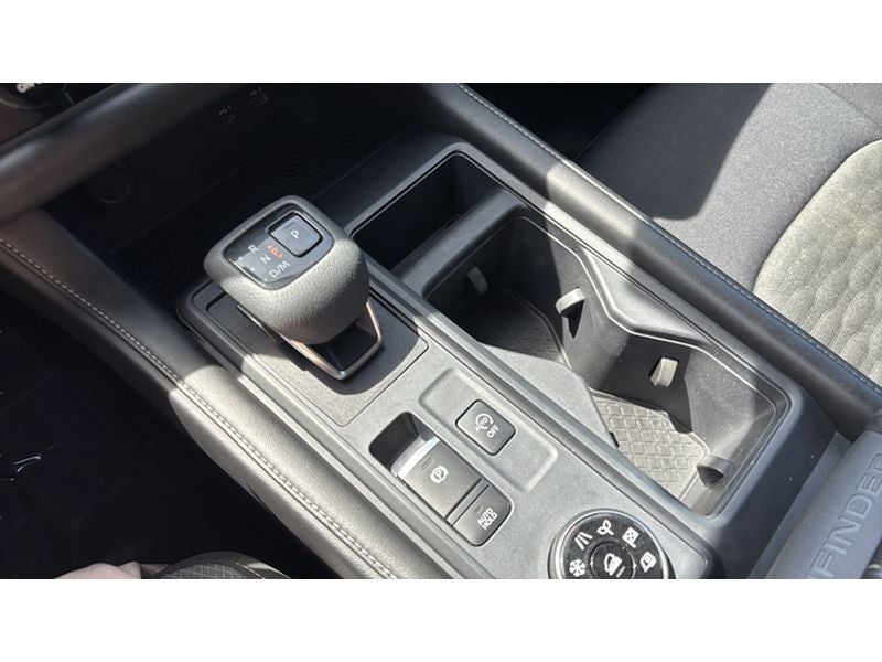 2024 Nissan Pathfinder S