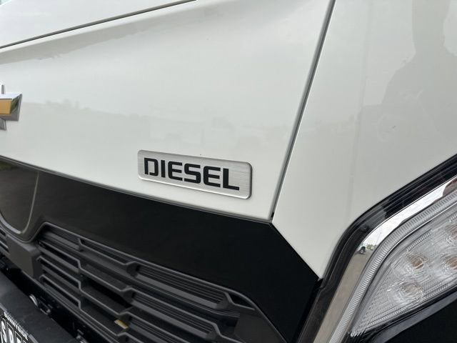 2025 Chevrolet Low Cab Forward 4500 XD 1WT