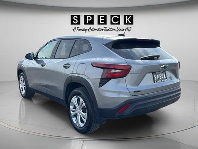2025 Chevrolet Trax LS