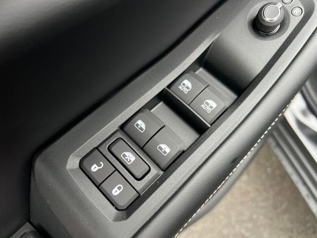 2025 Jeep Grand Cherokee GRAND CHEROKEE LAREDO 4X4