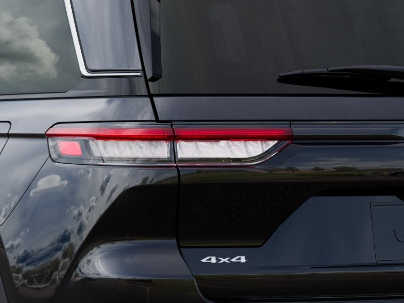 2025 Jeep Grand Cherokee GRAND CHEROKEE LAREDO 4X4