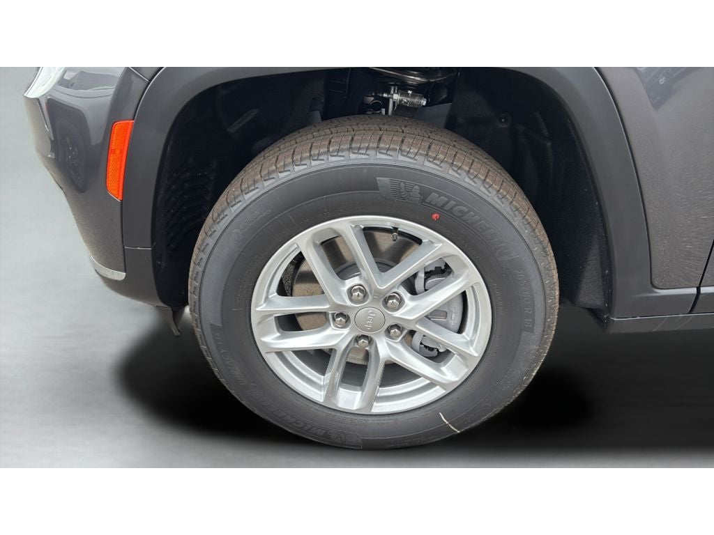 2026 Jeep Grand Cherokee GRAND CHEROKEE L LAREDO 4X4