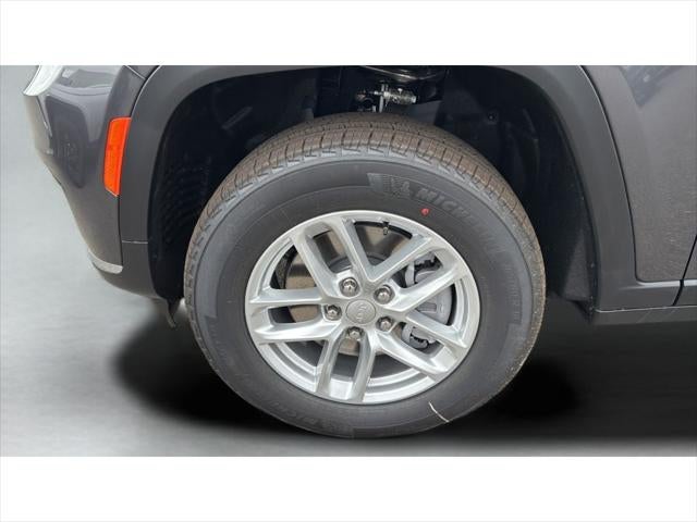 2026 Jeep Grand Cherokee GRAND CHEROKEE L LAREDO 4X4
