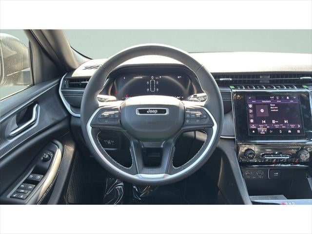 2026 Jeep Grand Cherokee GRAND CHEROKEE L LAREDO 4X4