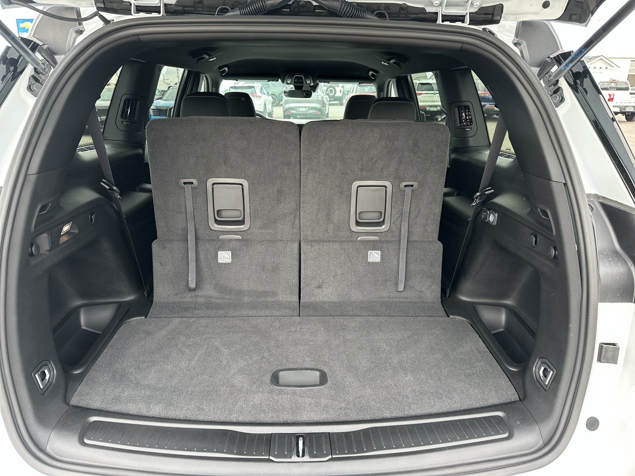 2026 Jeep Grand Cherokee GRAND CHEROKEE L LAREDO 4X4