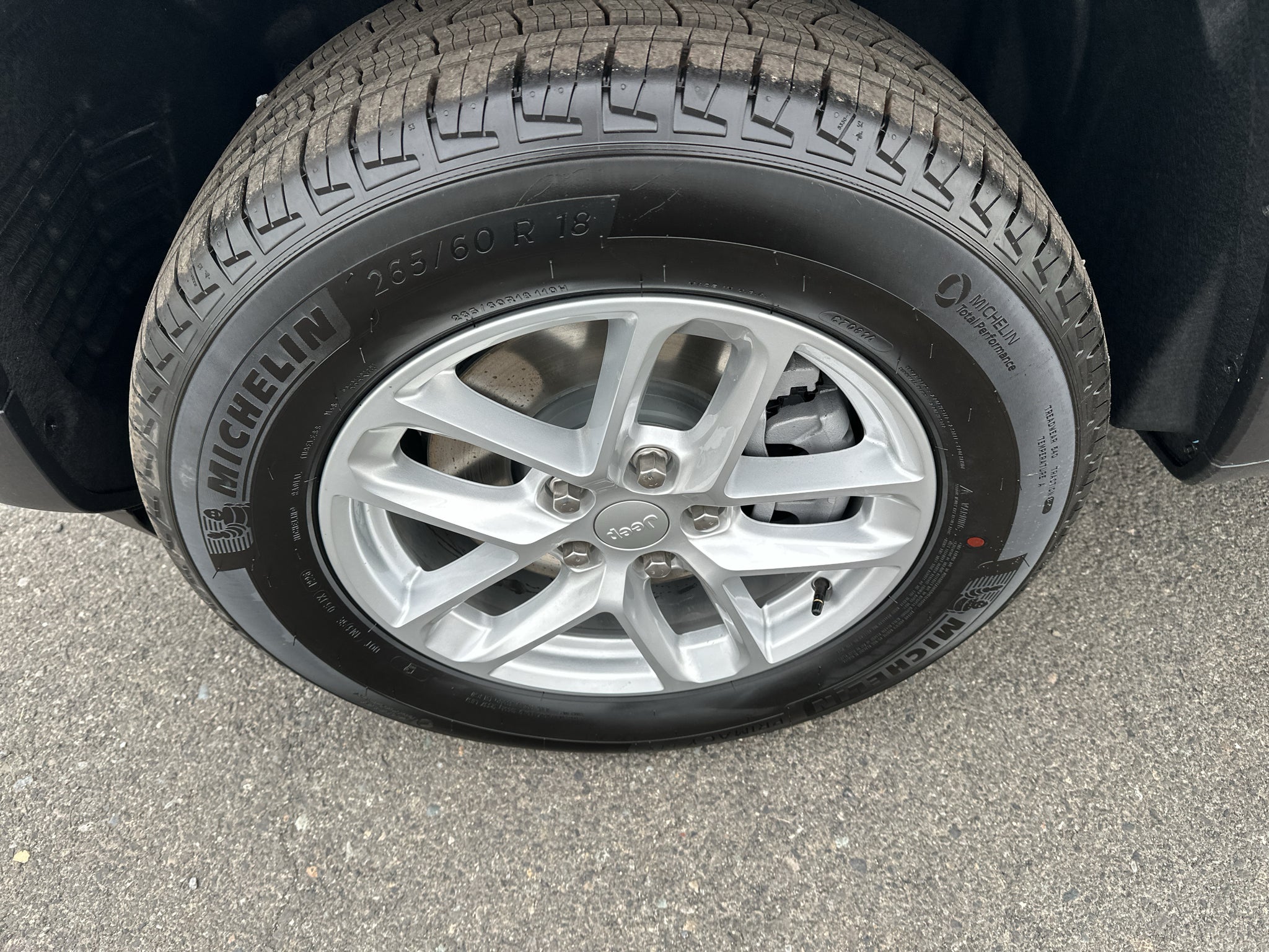 2026 Jeep Grand Cherokee GRAND CHEROKEE L LAREDO 4X4