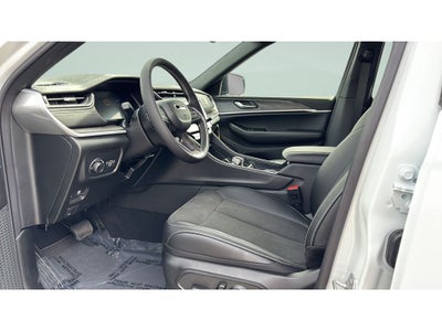 2026 Jeep Grand Cherokee GRAND CHEROKEE L LAREDO ALTITUDE 4X4