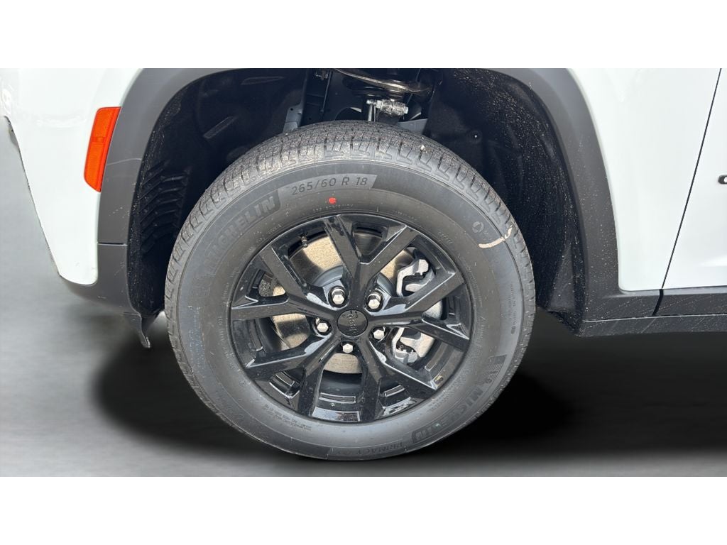 2026 Jeep Grand Cherokee GRAND CHEROKEE L LAREDO ALTITUDE 4X4