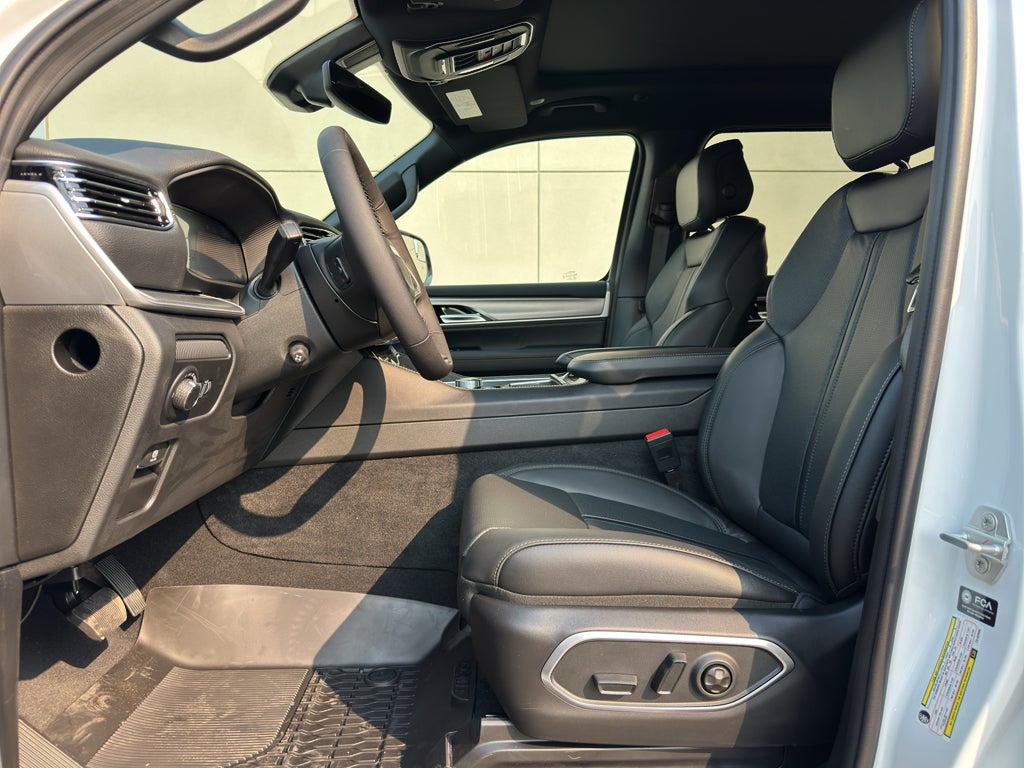 2026 Jeep Grand Wagoneer GRAND WAGONEER UPLAND 4X4