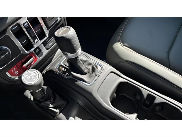 2026 Jeep Gladiator GLADIATOR MOJAVE X 4X4
