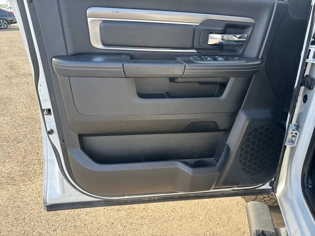 2022 RAM 1500 Classic Warlock Quad Cab 4x4 6'4' Box