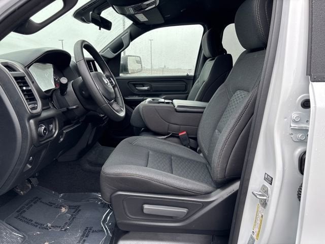 2026 RAM Ram 1500 RAM 1500 TRADESMAN CREW CAB 4X4 5'7' BOX