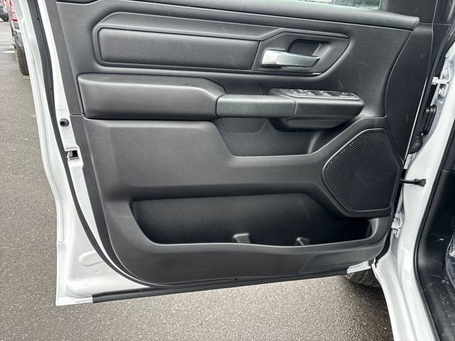 2026 RAM Ram 1500 RAM 1500 TRADESMAN CREW CAB 4X4 5'7' BOX