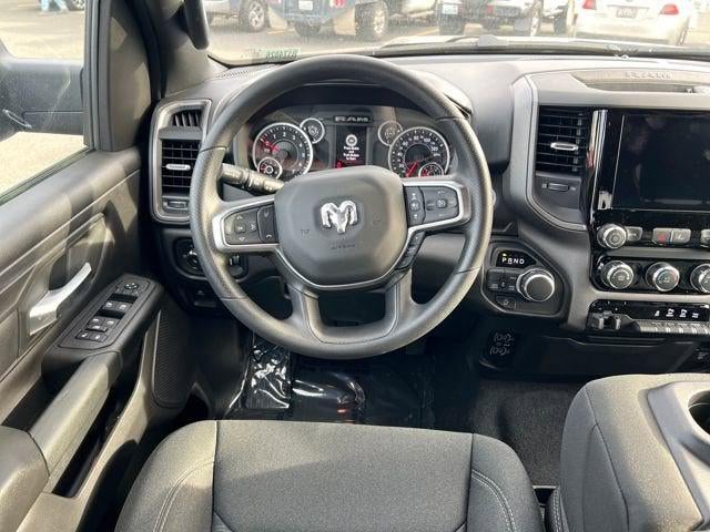 2026 RAM Ram 1500 RAM 1500 TRADESMAN CREW CAB 4X4 5'7' BOX