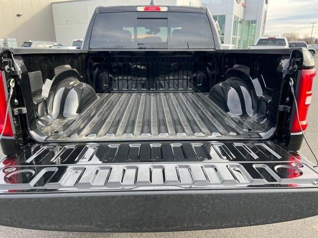 2026 RAM Ram 1500 RAM 1500 TRADESMAN CREW CAB 4X4 5'7' BOX