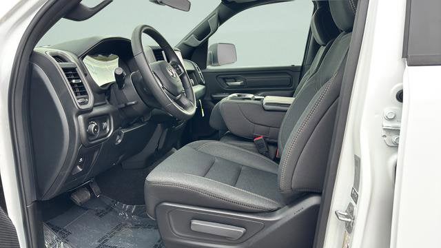 2026 RAM Ram 1500 RAM 1500 TRADESMAN CREW CAB 4X4 5'7' BOX