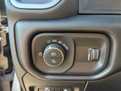 2025 RAM 1500 Big Horn Crew Cab 4x4 6'4' Box