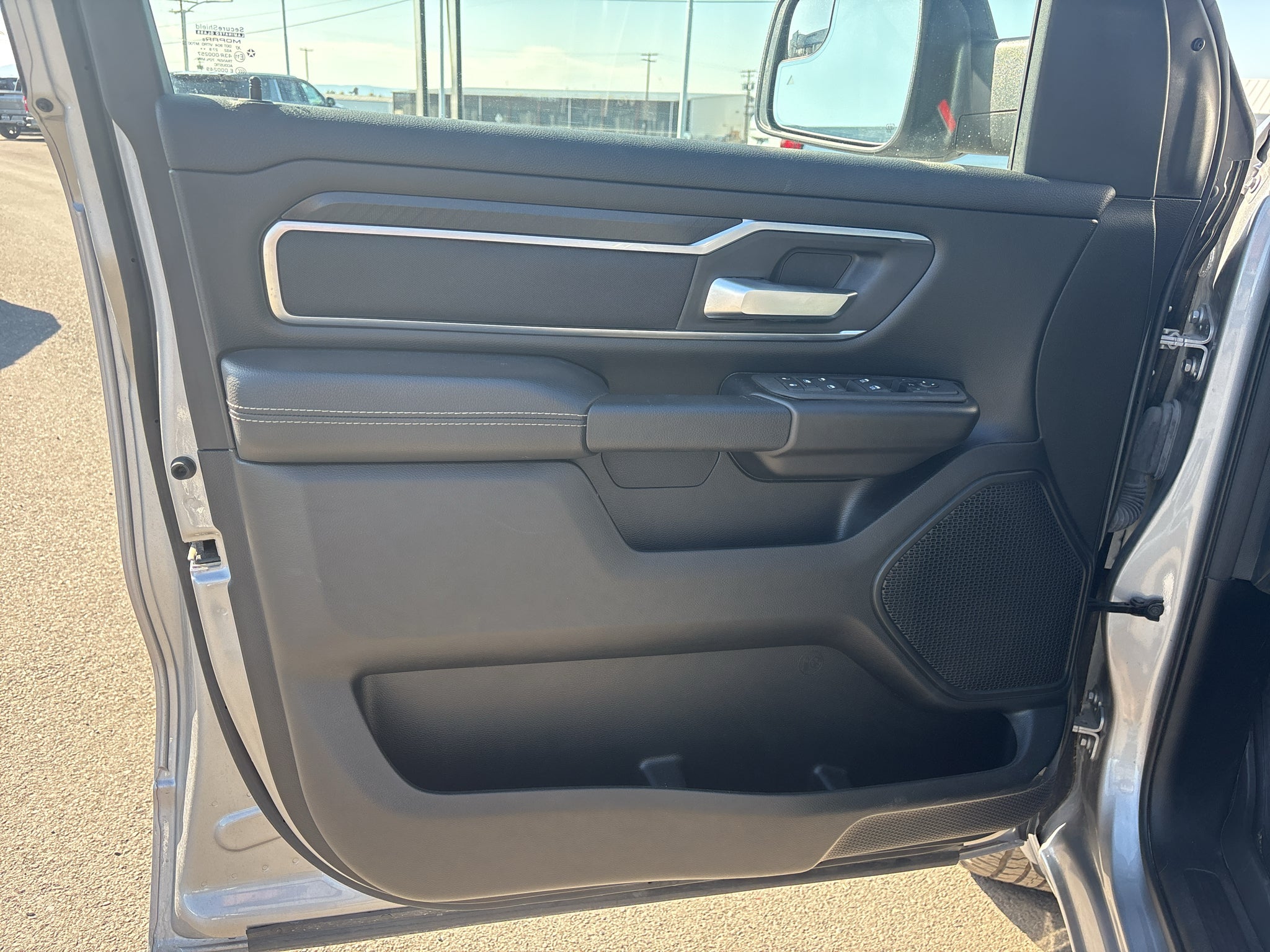 2025 RAM 1500 Big Horn Crew Cab 4x4 6'4' Box