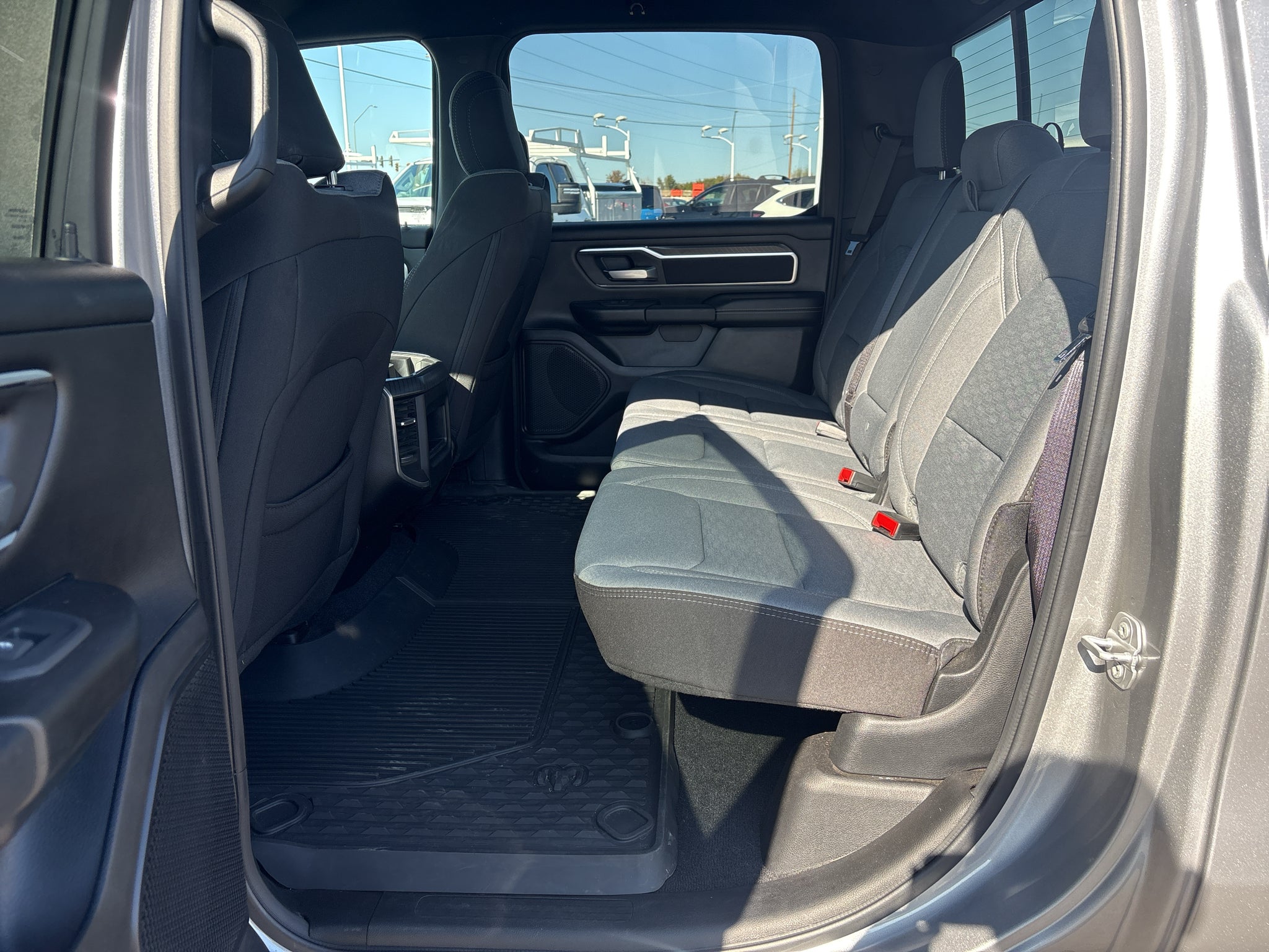 2025 RAM 1500 Big Horn Crew Cab 4x4 6'4' Box