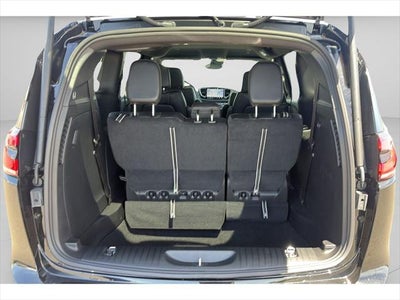 2027 Chrysler Pacifica PACIFICA SELECT