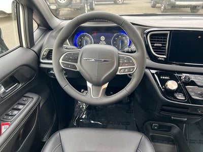 2026 Chrysler Voyager VOYAGER LX