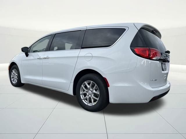2026 Chrysler Voyager VOYAGER LX