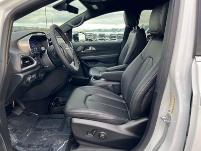 2026 Chrysler Voyager VOYAGER LX