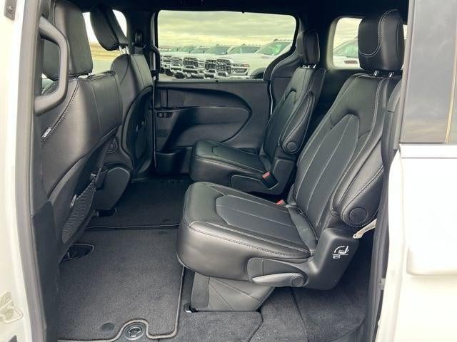 2026 Chrysler Voyager VOYAGER LX