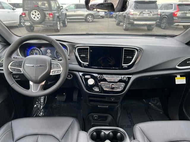 2026 Chrysler Voyager VOYAGER LX