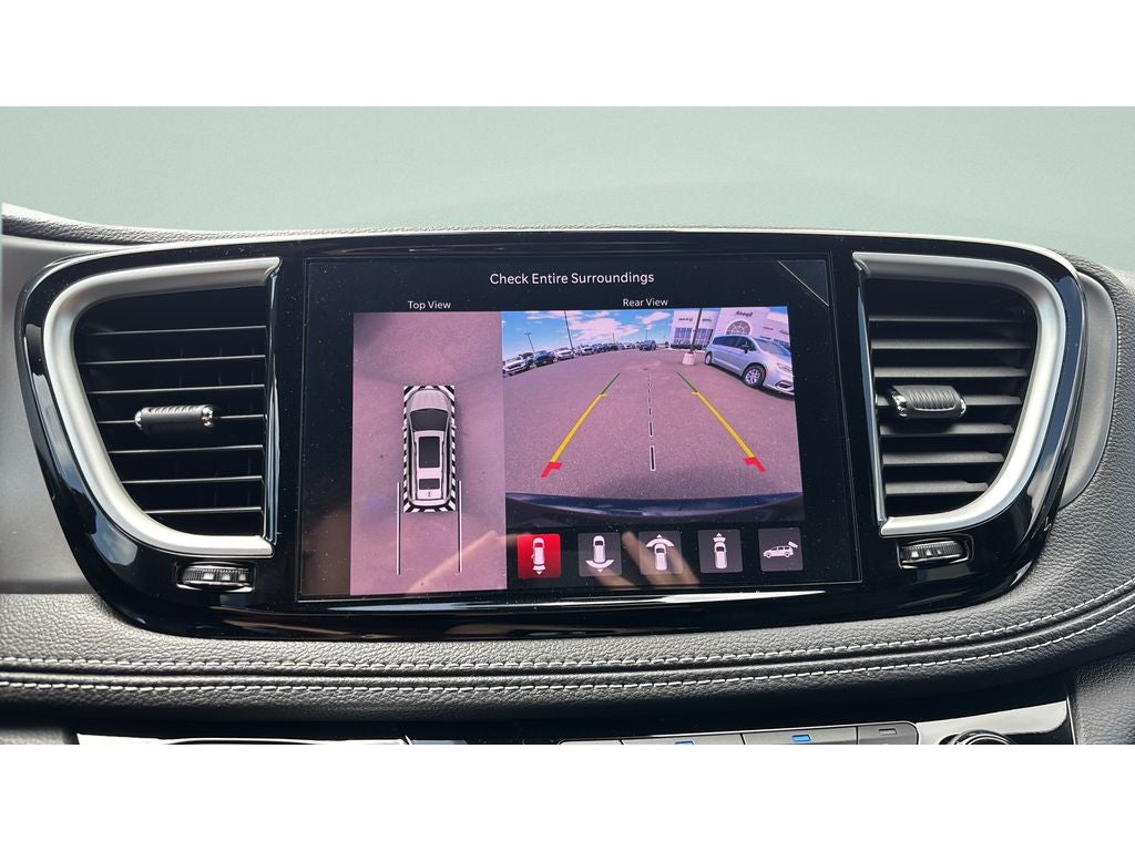2027 Chrysler Pacifica PACIFICA SELECT AWD