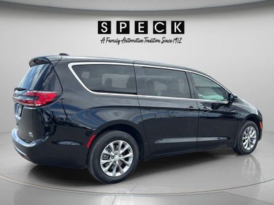 2027 Chrysler Pacifica PACIFICA SELECT AWD