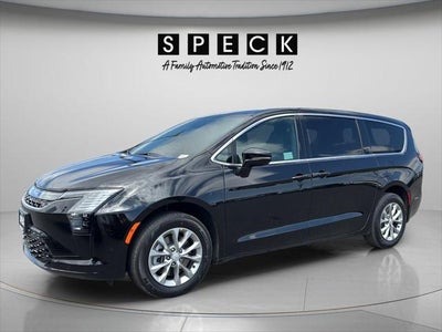 2027 Chrysler Pacifica PACIFICA SELECT AWD