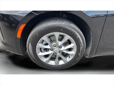 2027 Chrysler Pacifica PACIFICA SELECT AWD