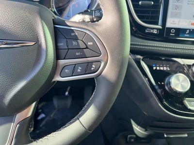 2026 Chrysler Pacifica PACIFICA SELECT AWD