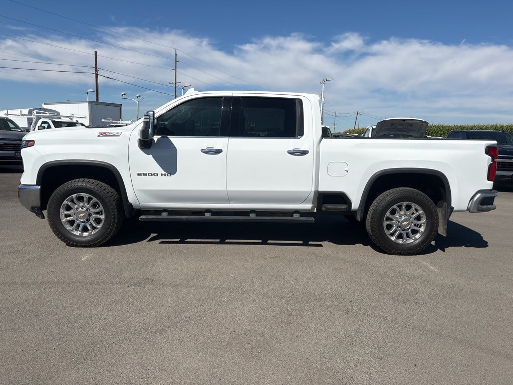 2025 Chevrolet Silverado 2500HD 4WD Crew Cab Standard Bed LTZ