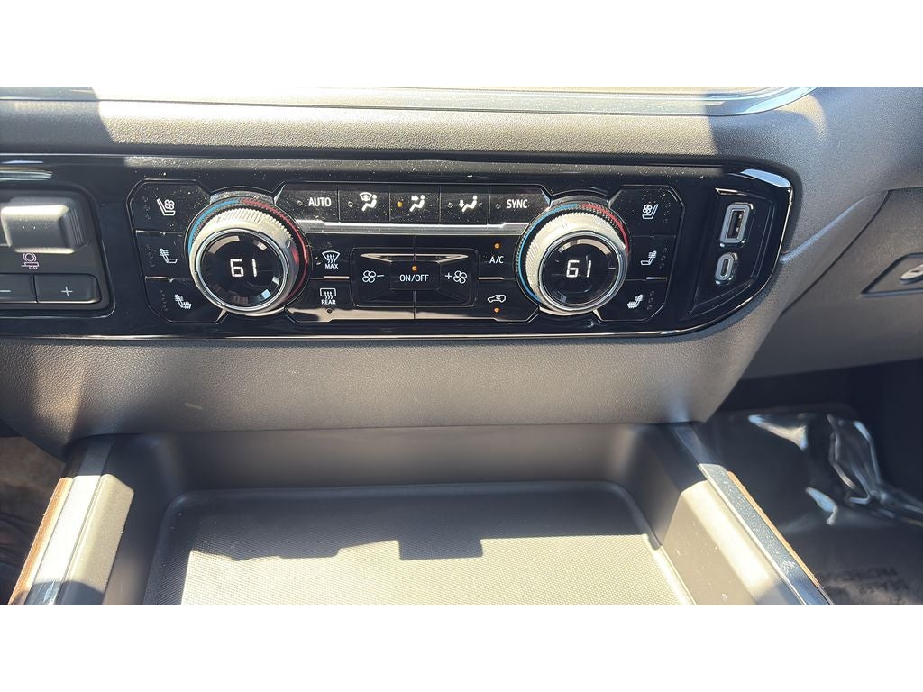 2024 Chevrolet Silverado 3500HD 4WD Crew Cab Standard Bed High Country