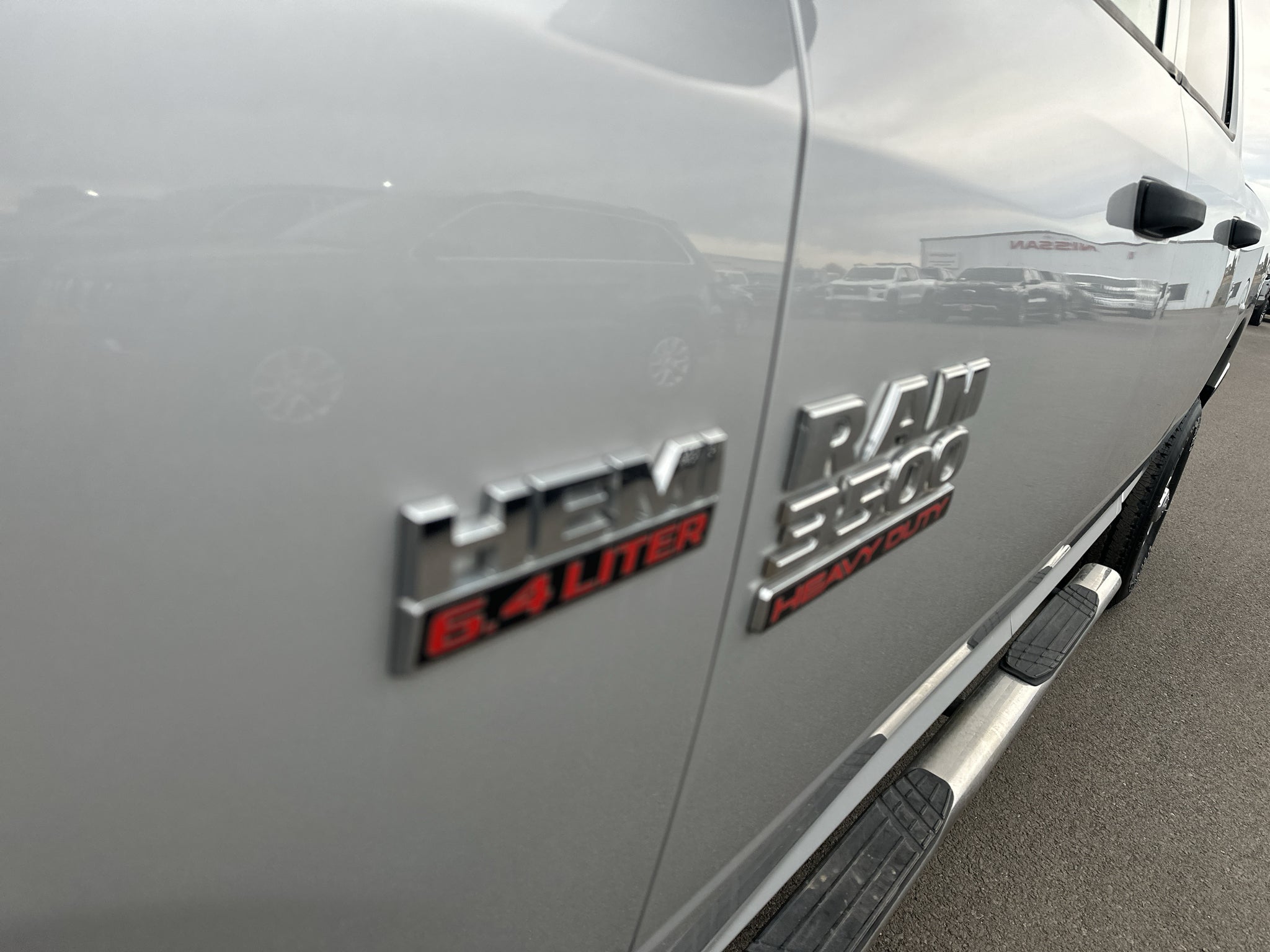 2018 RAM 3500 Tradesman Crew Cab 4x4 6'4' Box