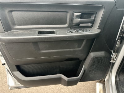 2018 RAM 3500 Tradesman Crew Cab 4x4 6'4' Box