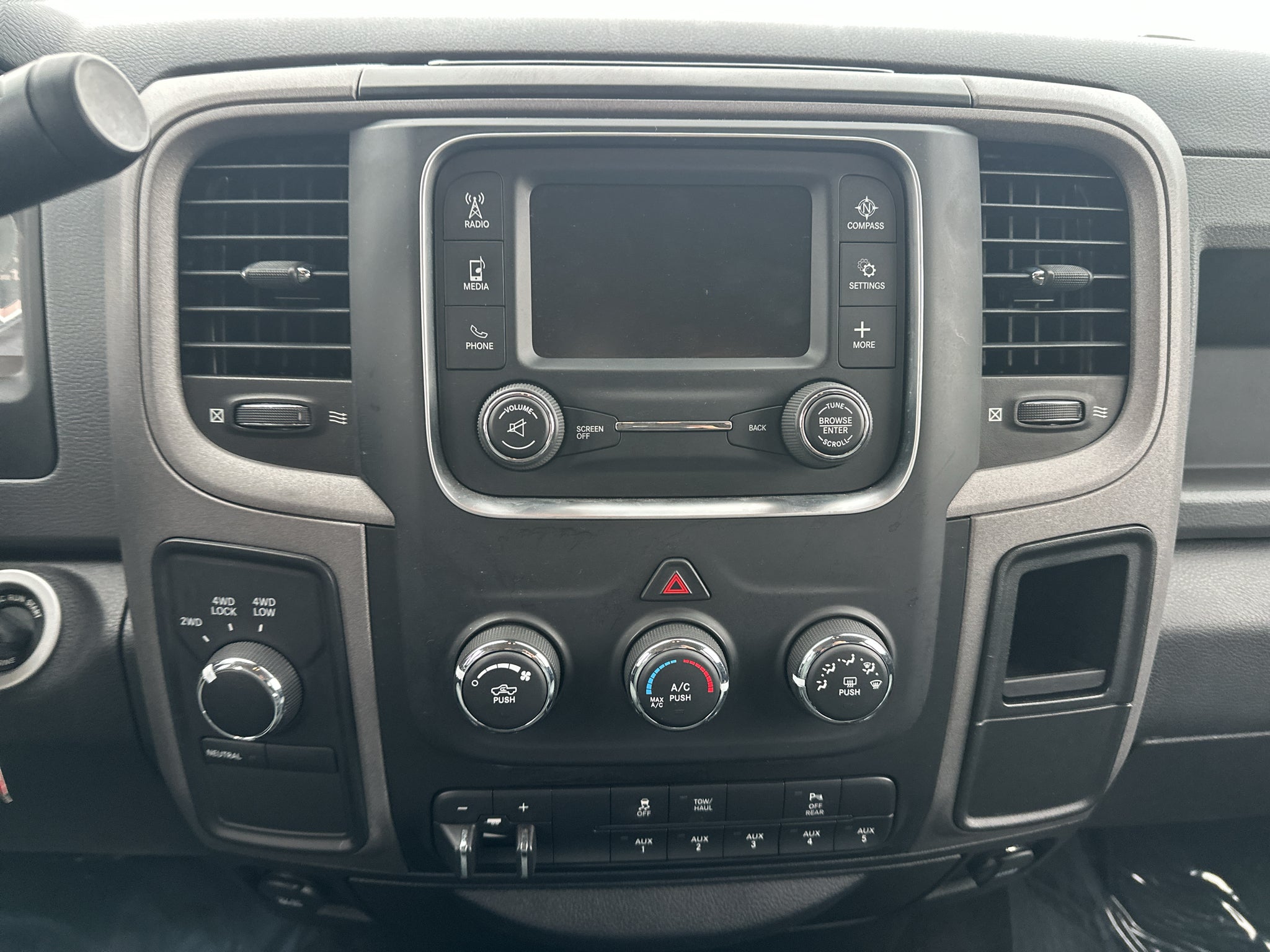 2018 RAM 3500 Tradesman Crew Cab 4x4 6'4' Box
