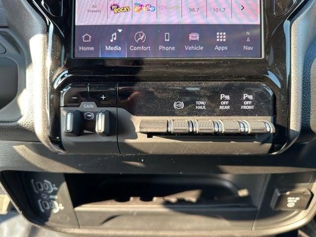 2026 RAM Ram 3500 RAM 3500 TRADESMAN CREW CAB 4X4 8' BOX