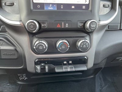 2024 RAM 3500 Big Horn Crew Cab 4x4 8' Box