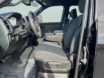 2026 RAM Ram 2500 RAM 2500 BLACK EXPRESS CREW CAB 4X4 6'4' BOX