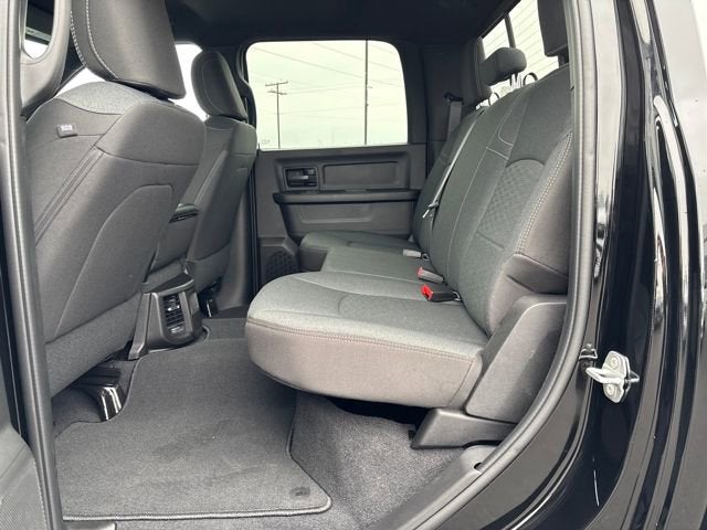 2026 RAM Ram 2500 RAM 2500 BLACK EXPRESS CREW CAB 4X4 6'4' BOX