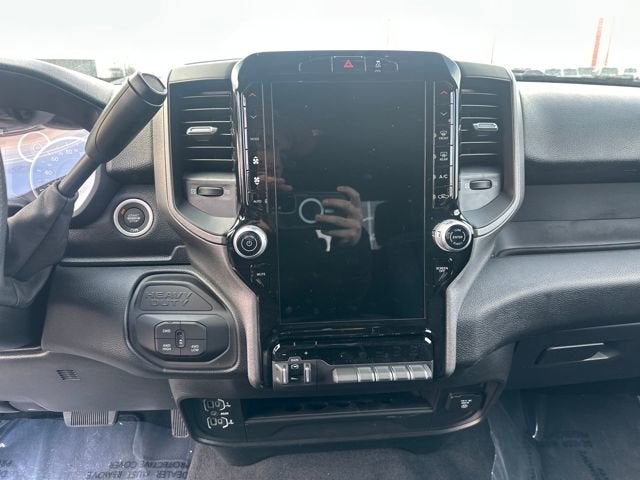 2026 RAM Ram 2500 RAM 2500 BLACK EXPRESS CREW CAB 4X4 6'4' BOX