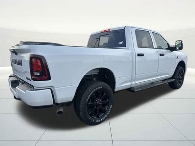 2026 RAM Ram 2500 RAM 2500 BLACK EXPRESS CREW CAB 4X4 6'4' BOX